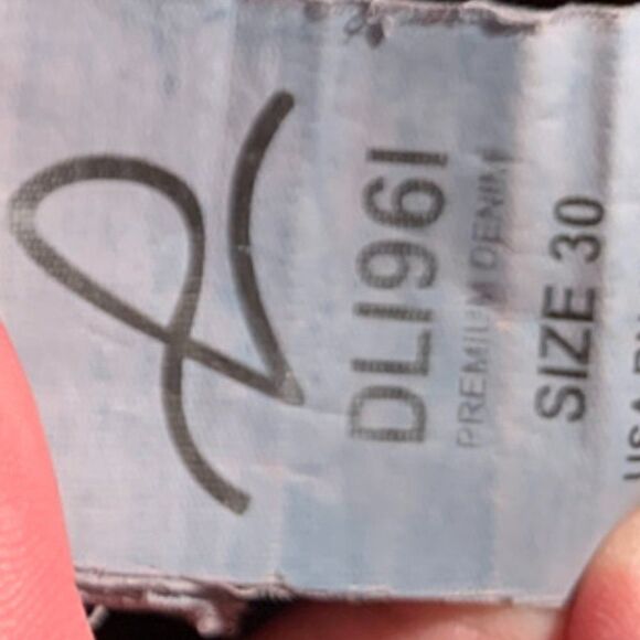 DL1961 Dark Wash Russell Straight Jean  30x27 - Picture 7 of 8